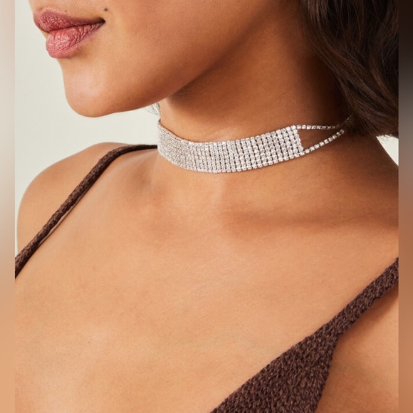 Express Jewelry - Express Rhinestone Cup Chain Choker Necklace New